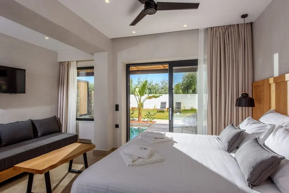 AneSea Hotel