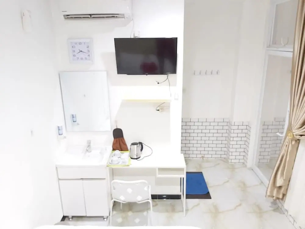 Alex Hostel 2