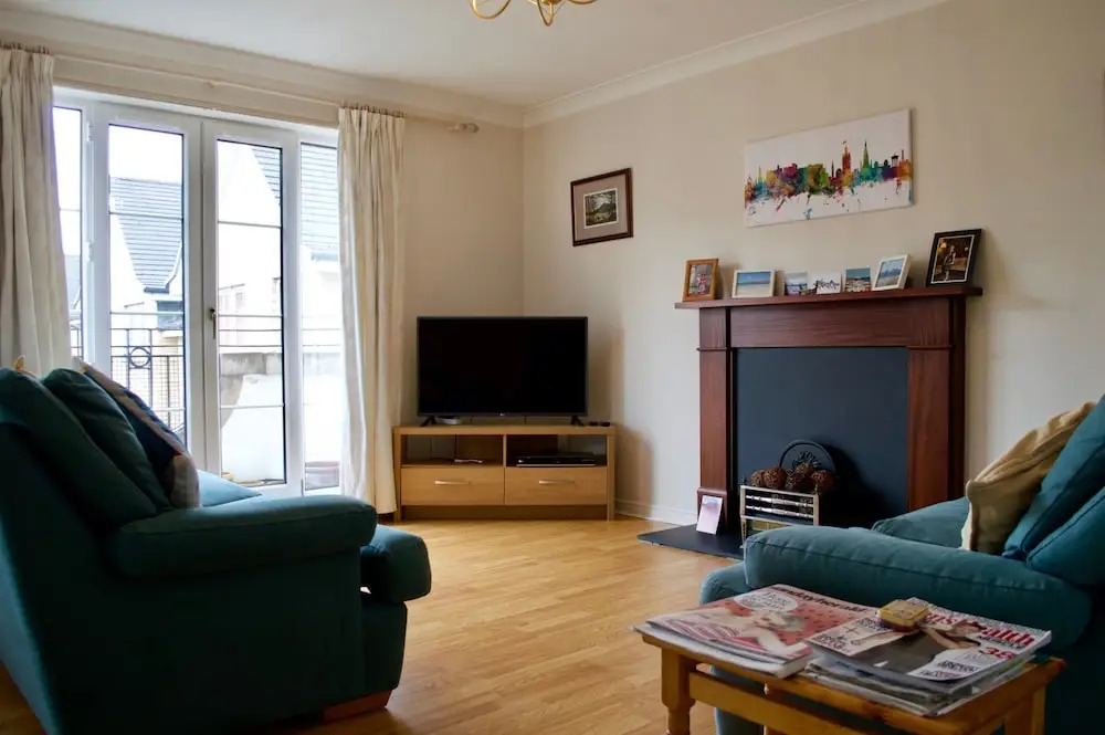 Bright 1 Bedroom Apartment In Edinburgh