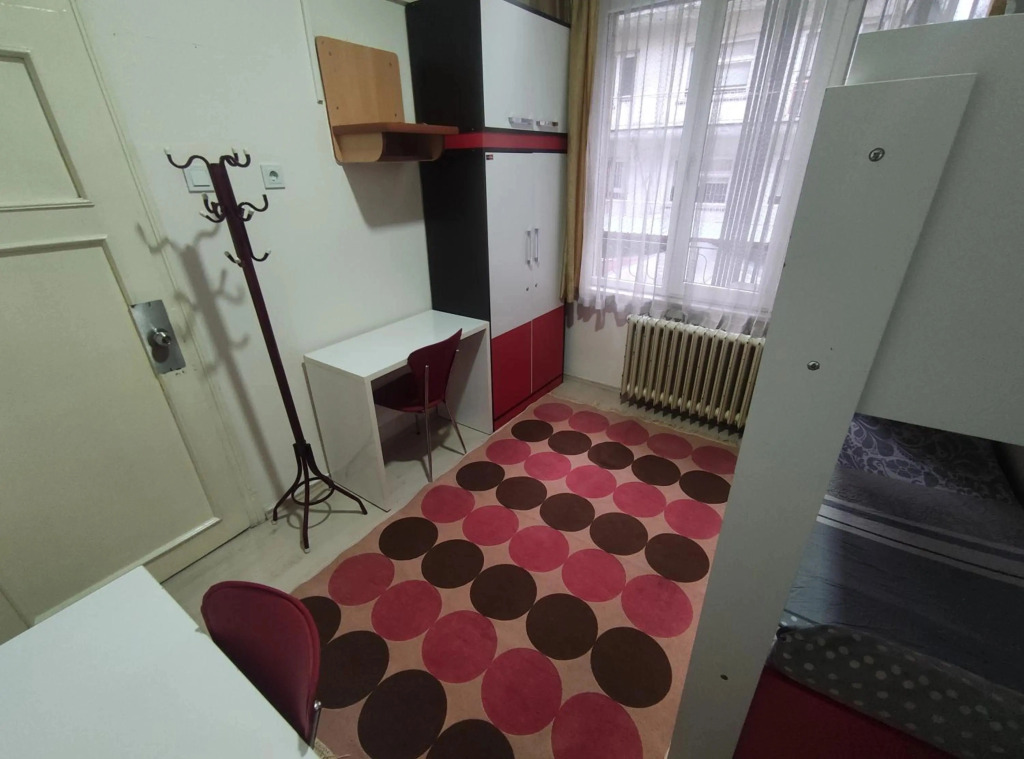 Hostelida