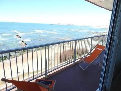 Apartment T3 face mer- balcon garage