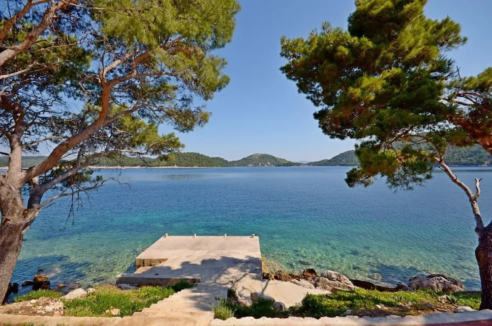 Apartments Luka