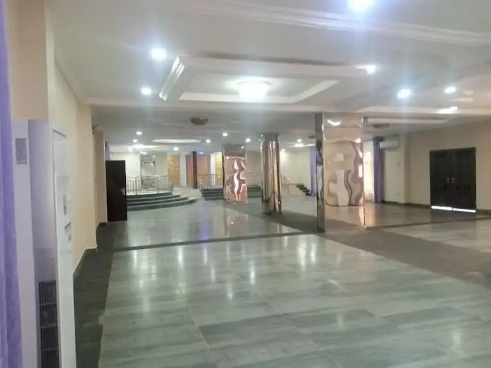 One World Luxury Hotel