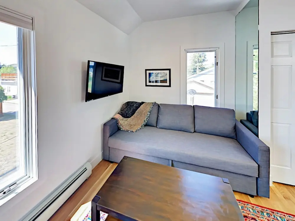 242 Hill Street House 3 Bedrooms 2 Bathrooms Home