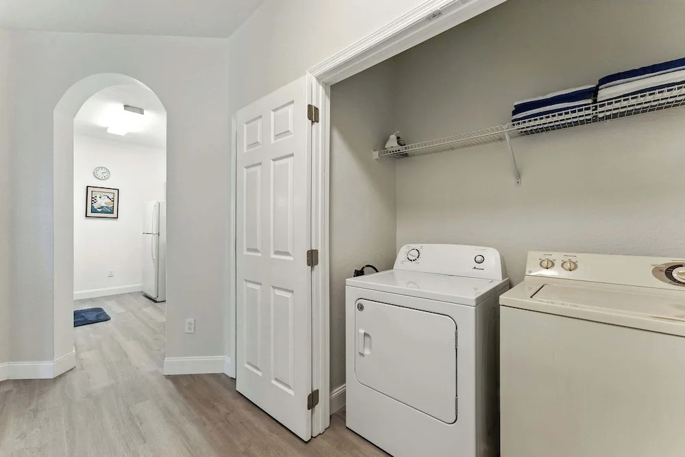 Resort Condo 3BR - Pool Balcony Near Disney