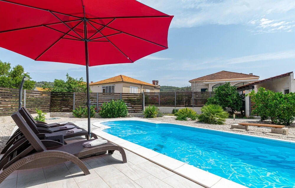 Awesome Home in Vela Luka With Outdoor Swimming Pool, Wifi and Outdoor Swimming Pool
