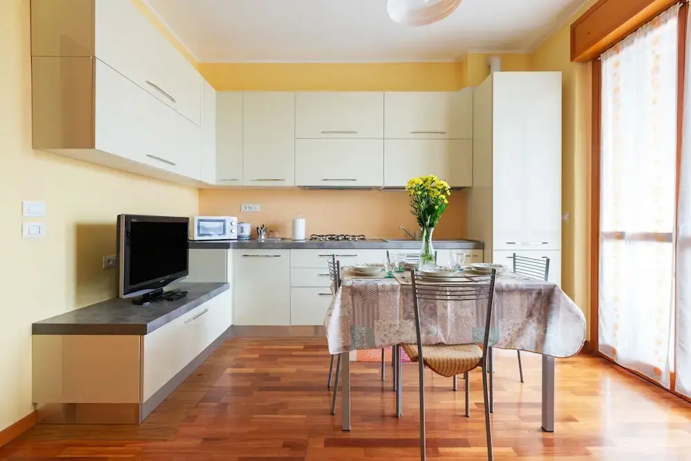 Savona District Terrace Flat