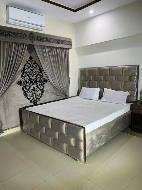 Oriole luxury hotel