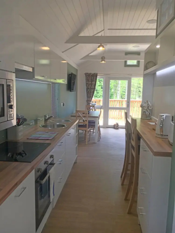Squirrel Lodge 40 With Hot Tub, Newton Stewart