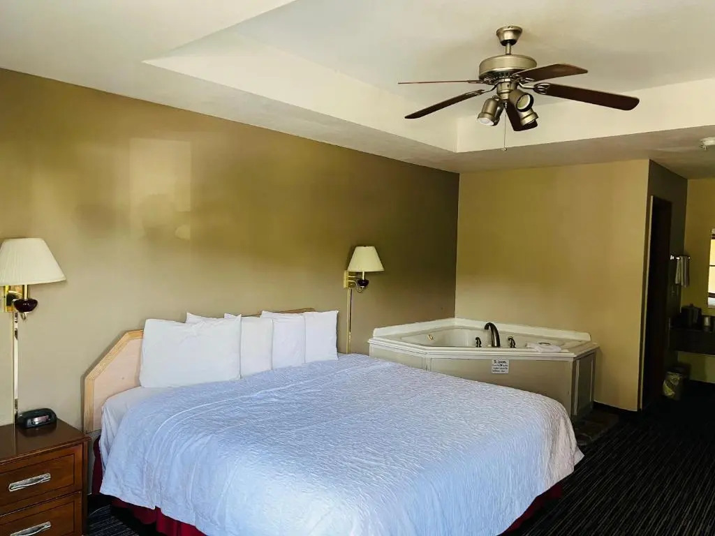 Alpine Valley Inn