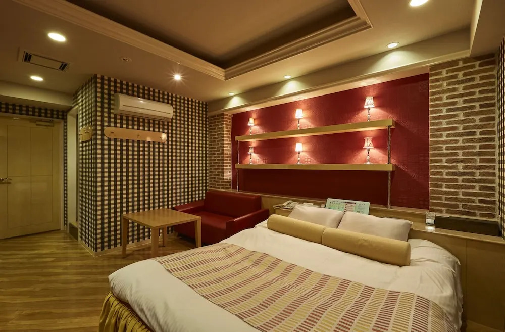 HOTEL Ks MINE