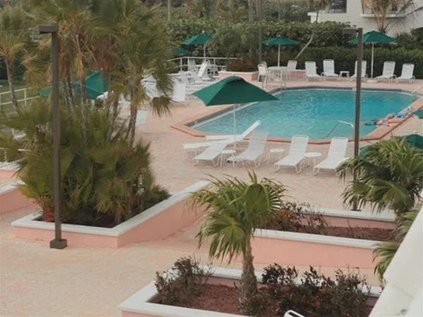 Hilton Grand Vacations Surf Club