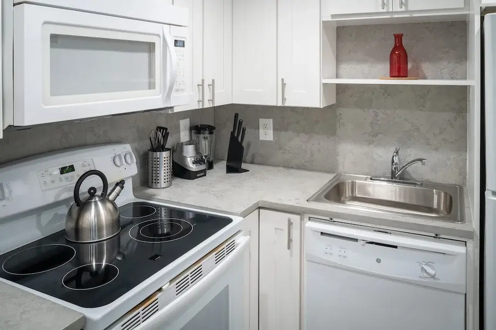 Walk to Wilton Drive - Spacious & Quiet Villa #1
