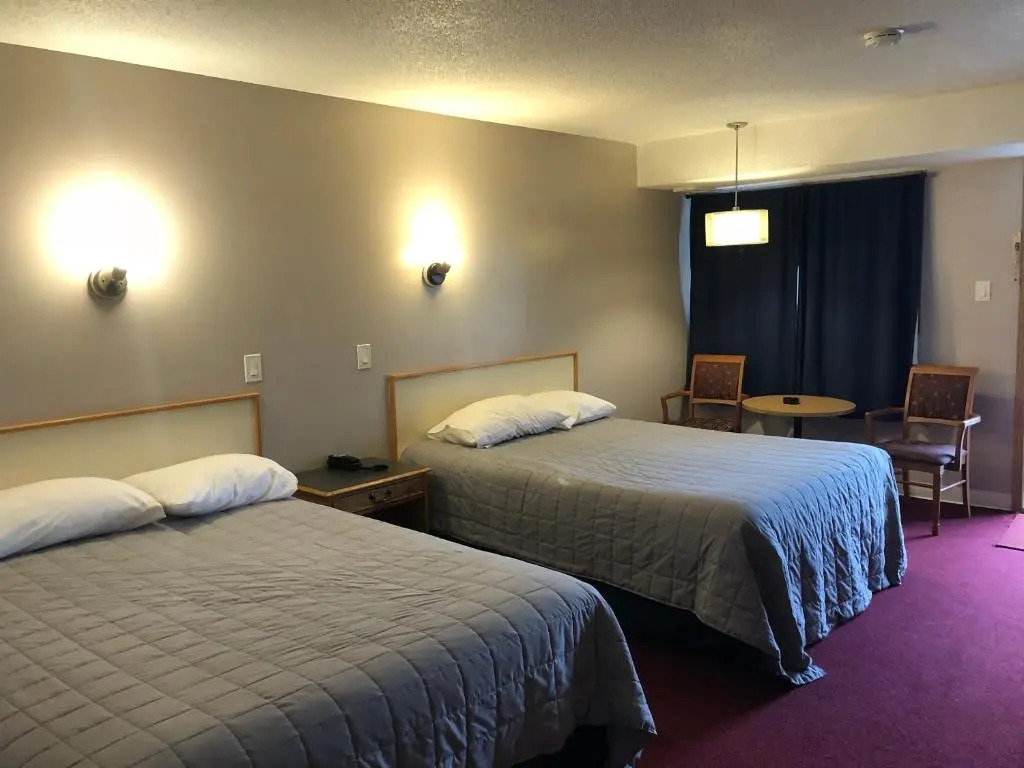 Voyageur Motel