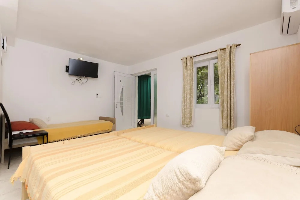 Apartments Mila II