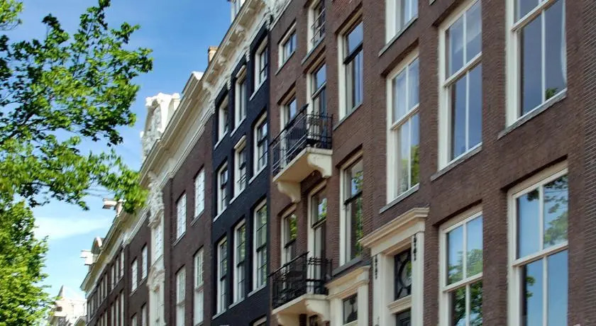 Boutique Hotel Synopsis