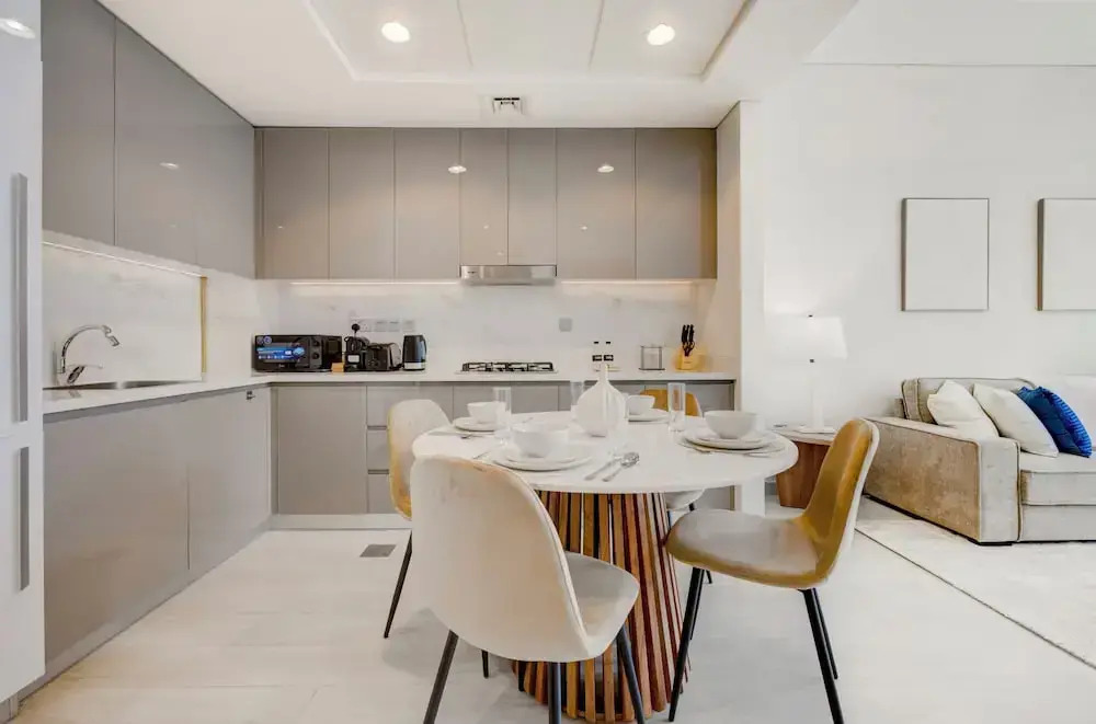 Farhad Azizi Residences - Al Jaddaf