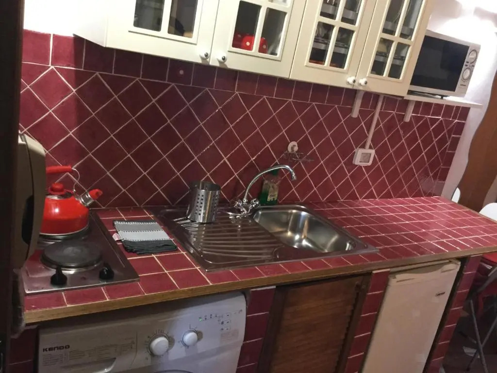 Max Apartments