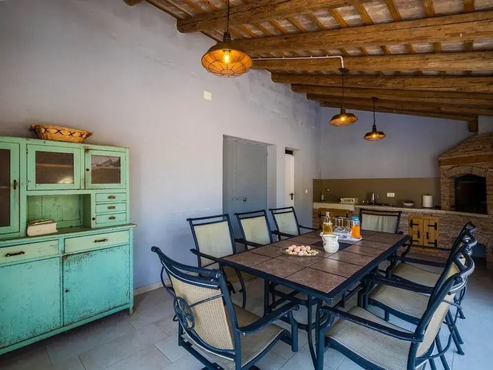 Peaceful Villa in Rakalj with Swimming Pool