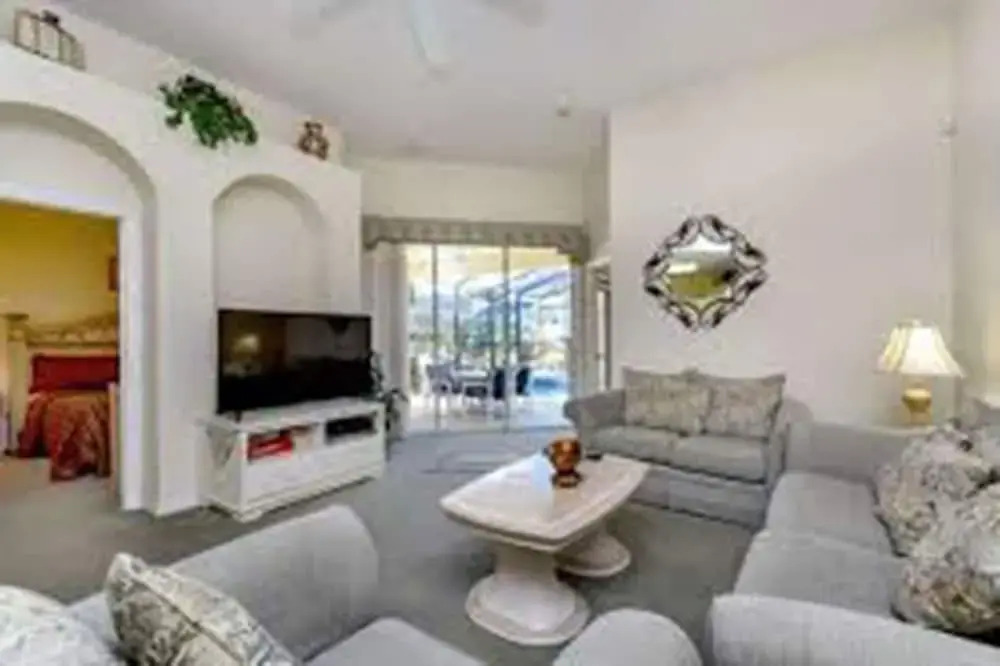 A Wonderful 4 Bedroom Villa With a Private Pool at Calabay Tower Lakes