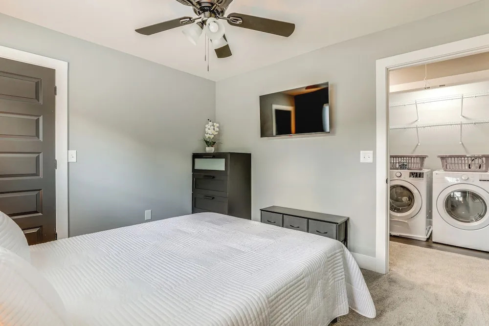 Modern Decatur Gem w/ Deck, 10 Mi to Atlanta
