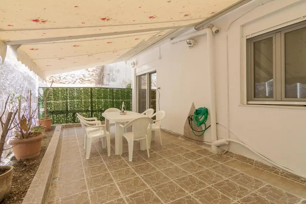 Cozy 2 bedroom apartment in Piraeus