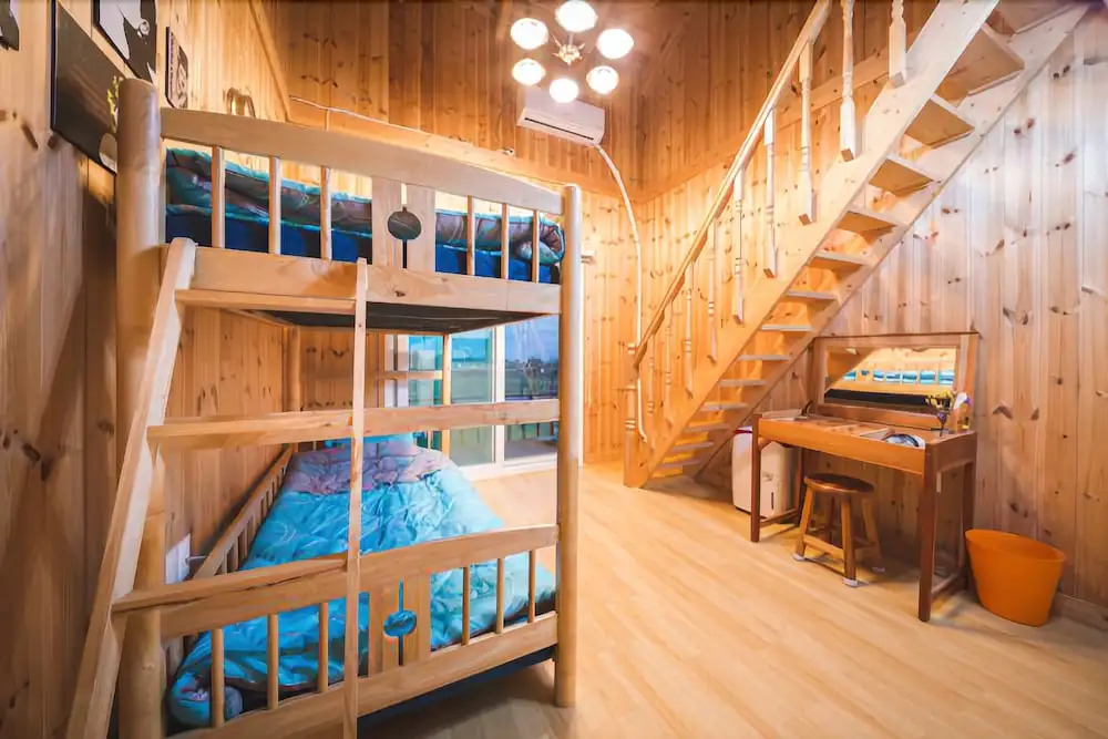 Jeju Hyeoppjae Some&ssam Guesthouse