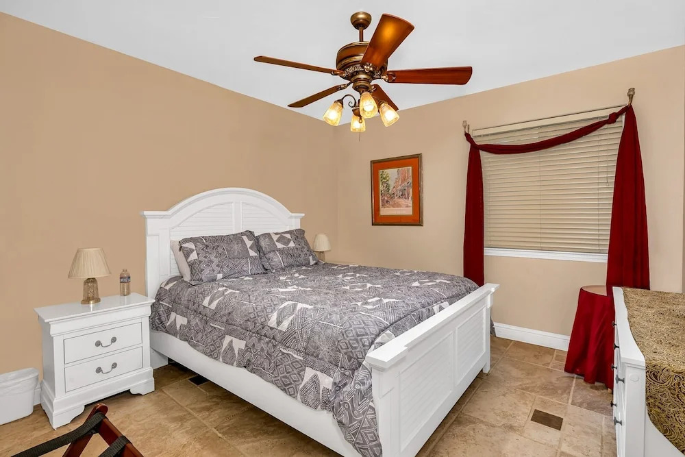 A Tuscan Adventure in California! 3 BDR Sleeps 8
