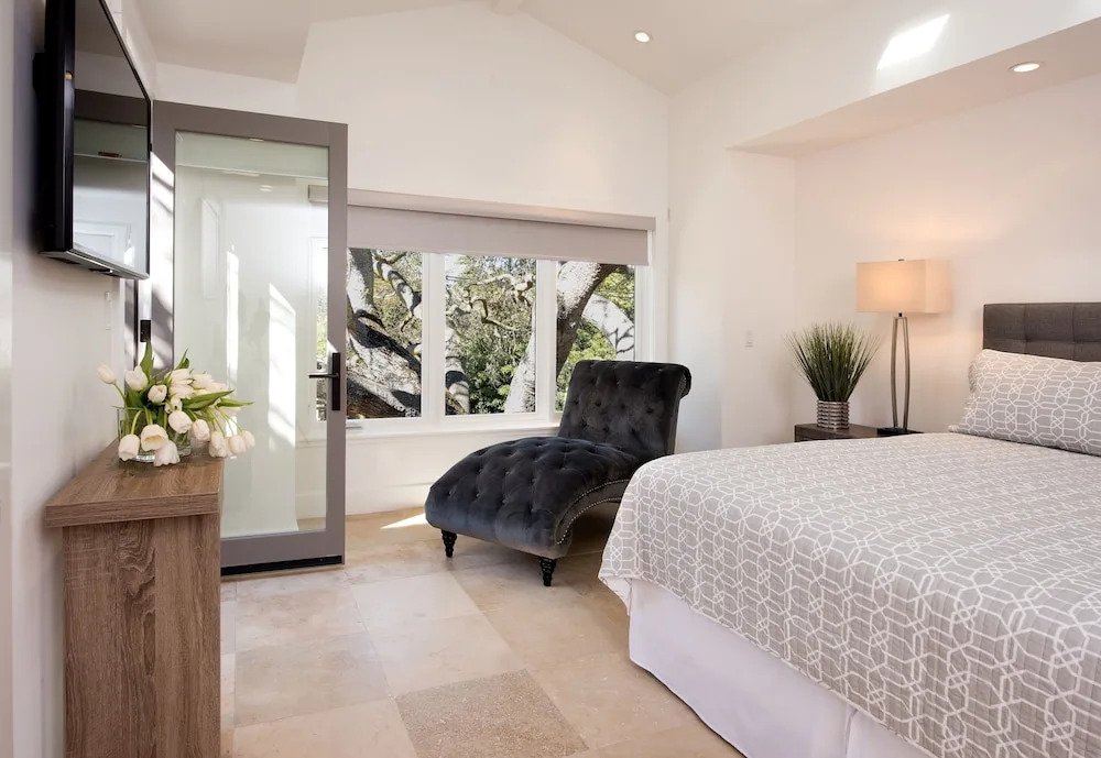Carmel Country Inn