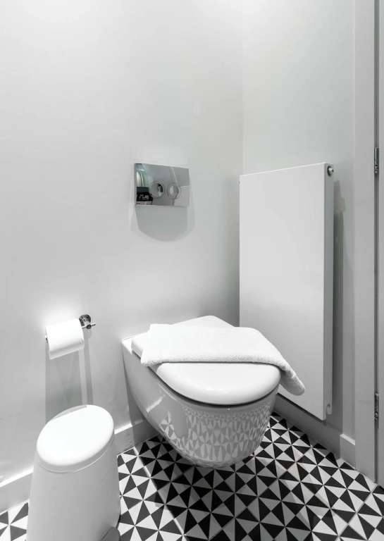 Rare Koukaki garden flat near Acropolis