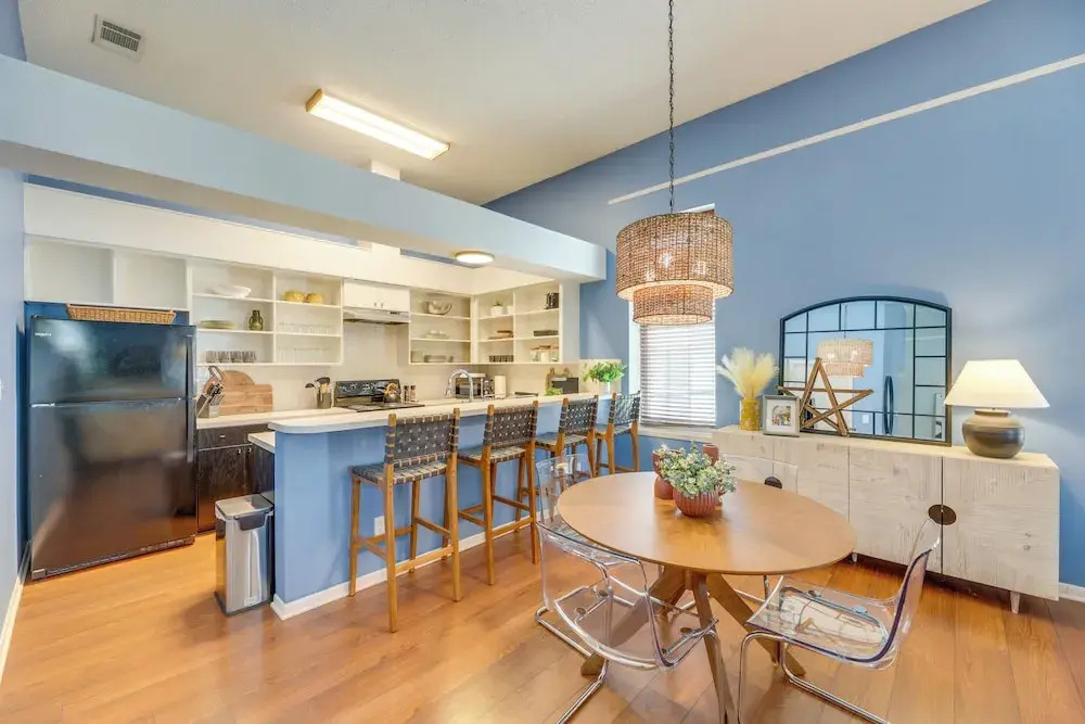 Renovated San Marcos Vacation Rental w/ Balcony!