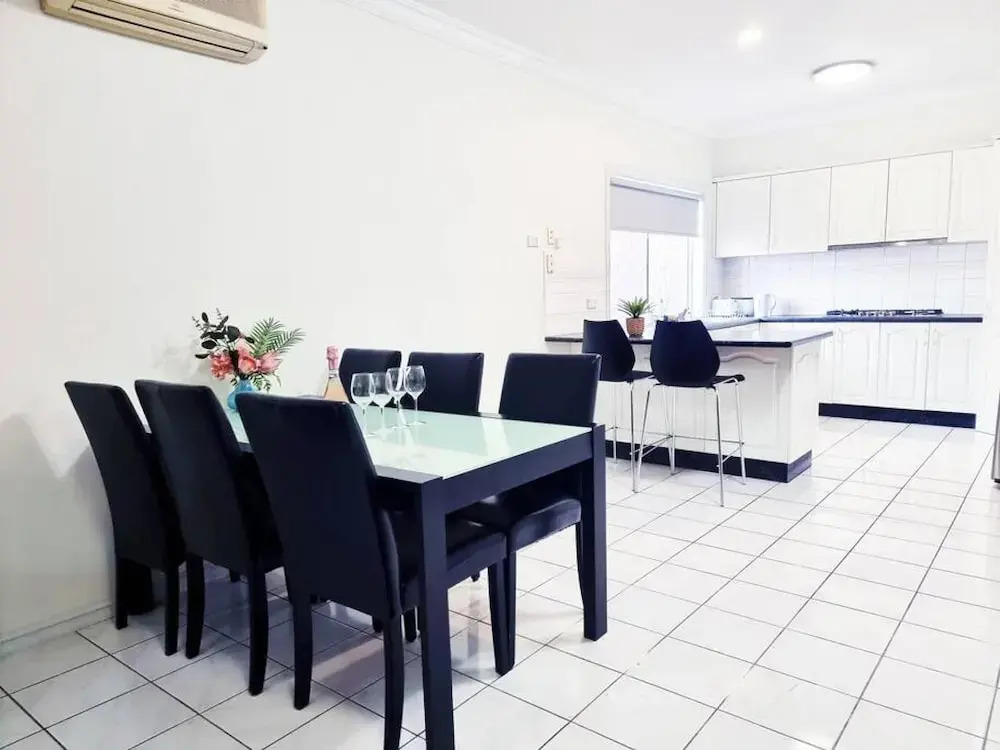 Rosie House-Spacious comfortable Home