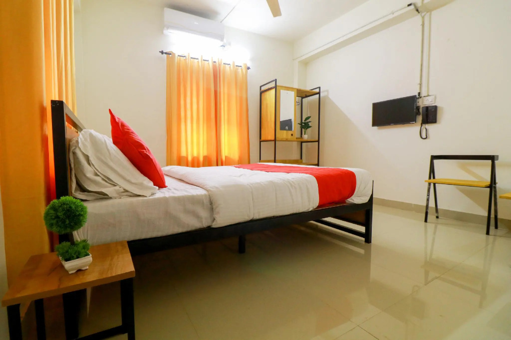 OYO 41382 Sky View Residency