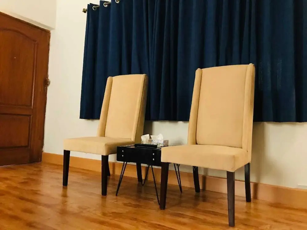 Royal Executive Guest House F-8