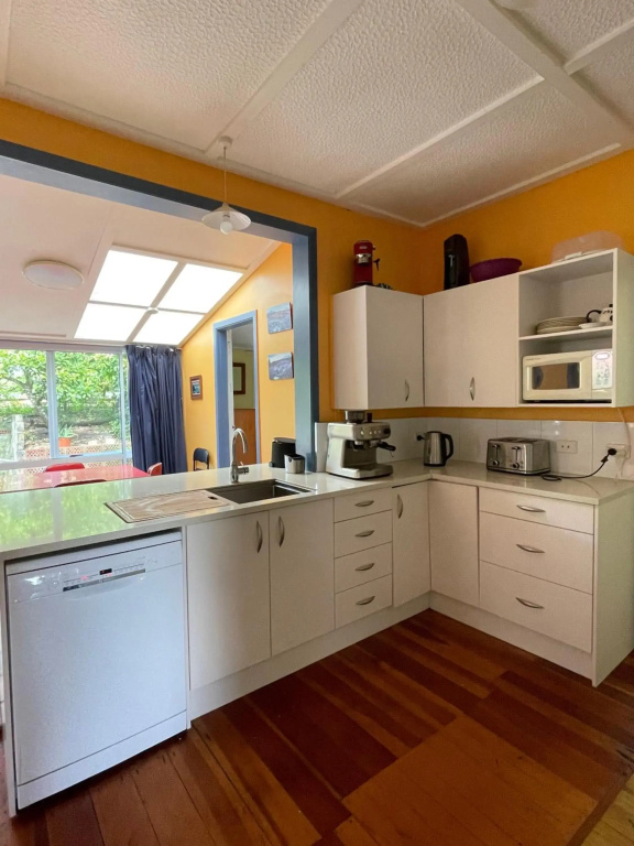 Seasong - Waihi Beach Holiday Home