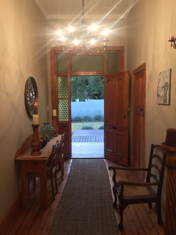 Tranquil House @ 851 College Avenue