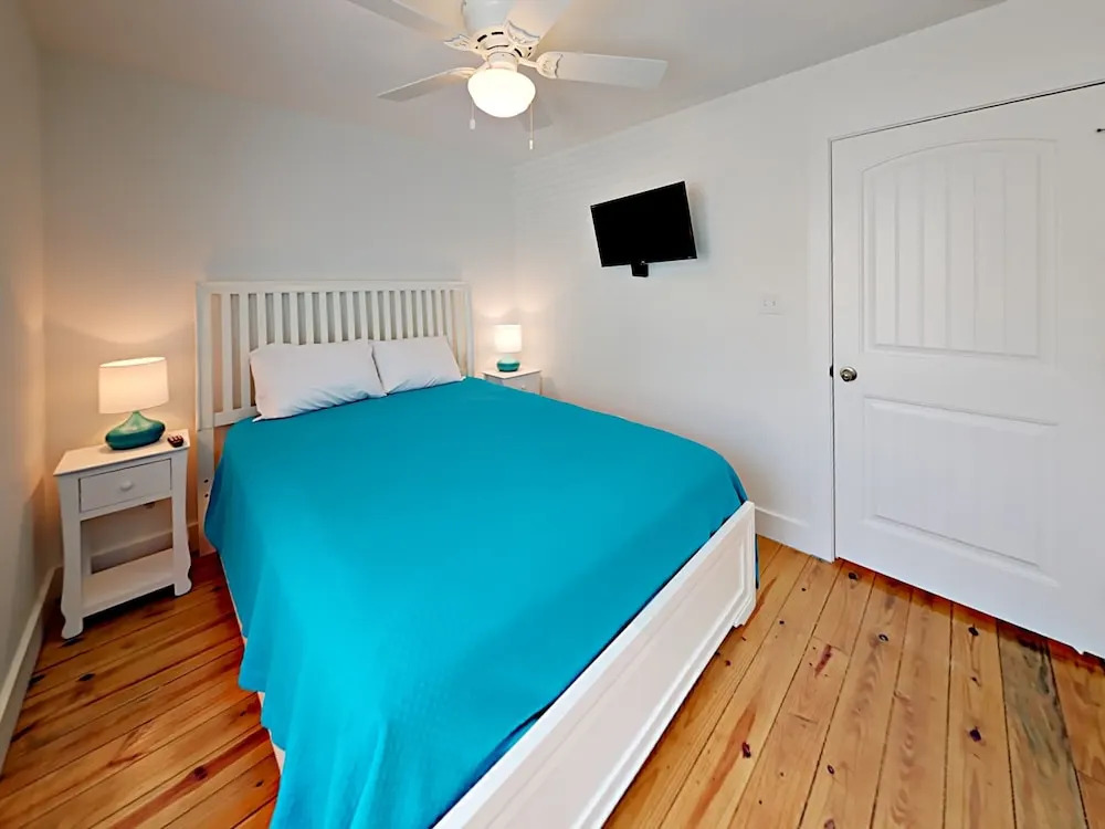 The Commons #404 - Three Bedroom Townhome