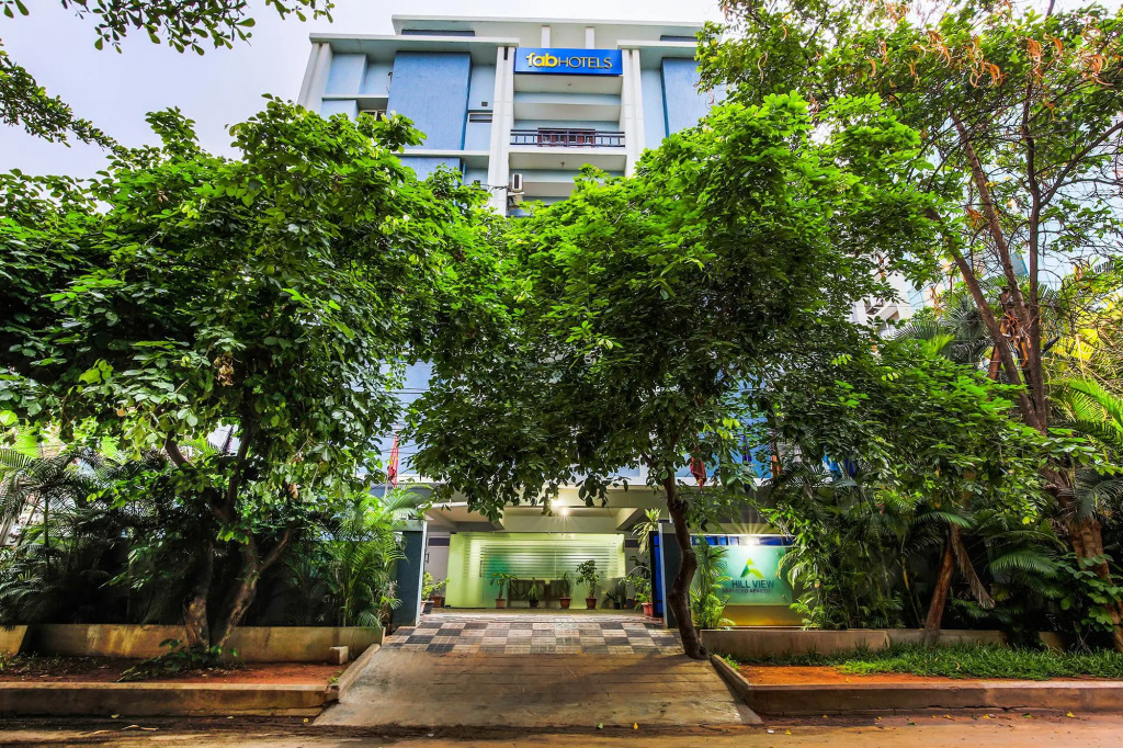 FabHotel Yesmark I