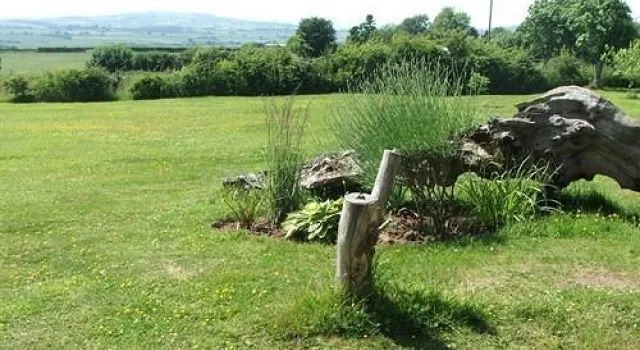 Little Treaddow Farmhouse B and B