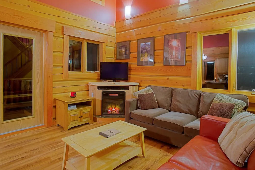 Mount 7 Lodges