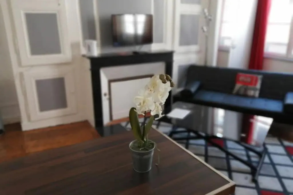 STUDIO double dans centre de LIMOGES WIFI
