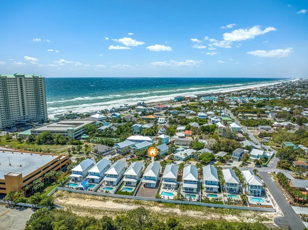 225 Sands St Stella Marina