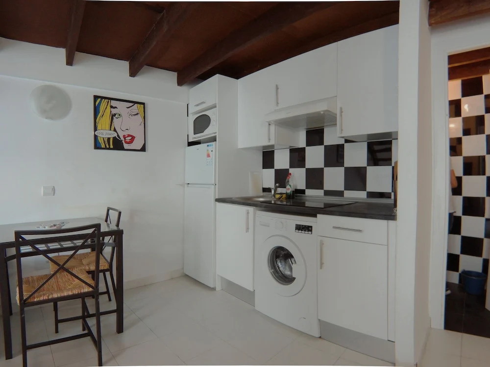 Estudio cercano a Plaza Castilla CBA3