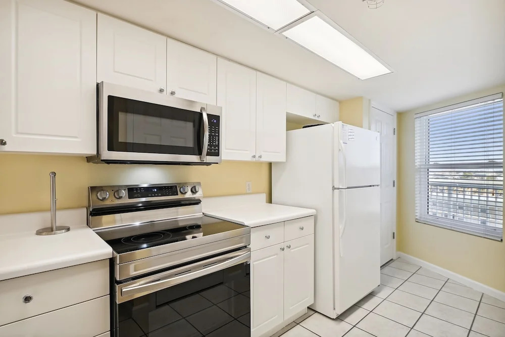 Seacrest 504 is a Gulf Front 2 BR on Okaloosa Island by RedAwning