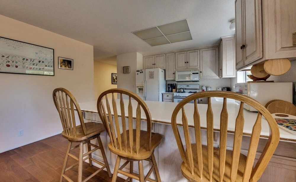 Casa Del Lago - Only 200 Yards from the Beach by Yosemite Region Resorts