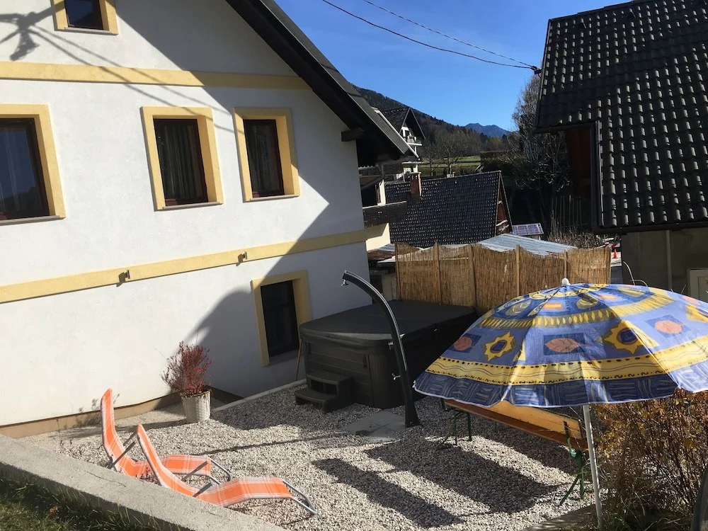4 Bedroom House - Jacuzzi - Jacobs Resort