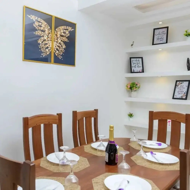 Lux Suites Kijani Beach Apartments