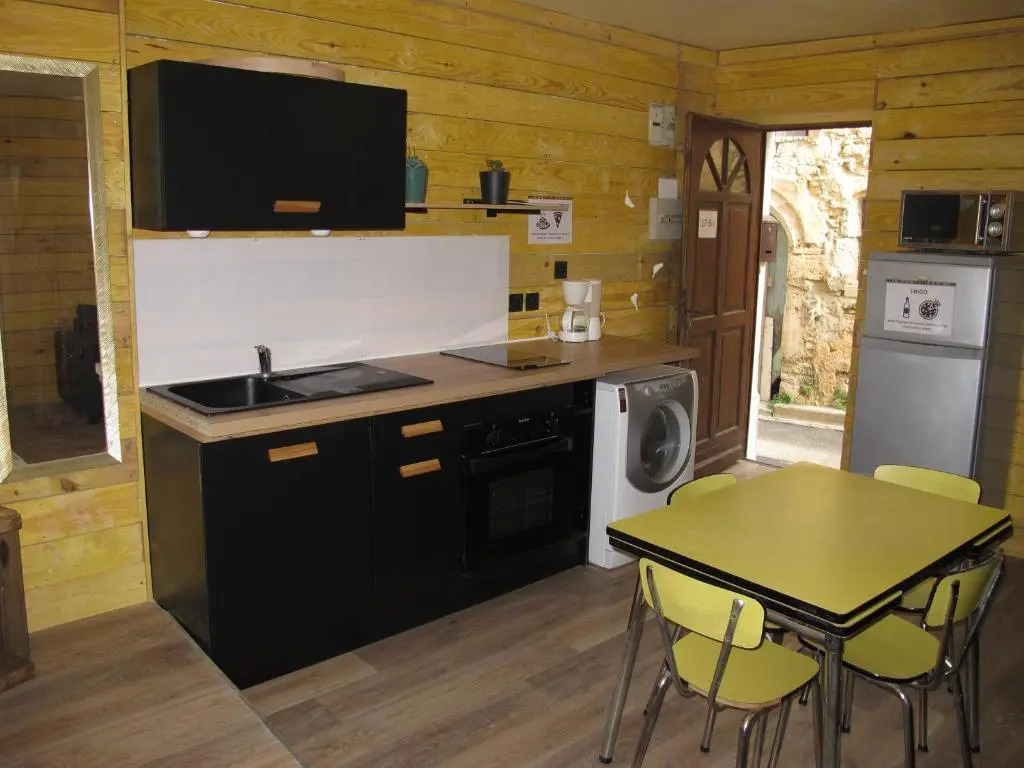 Ambiance chalet T1 bis cosy pour 5 personnes avec patio à 25 mn des plages