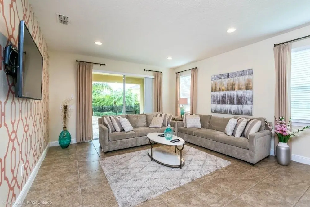 Ec129 - Frm1 - Em - 0816 - Clone 10 Bedroom Condo