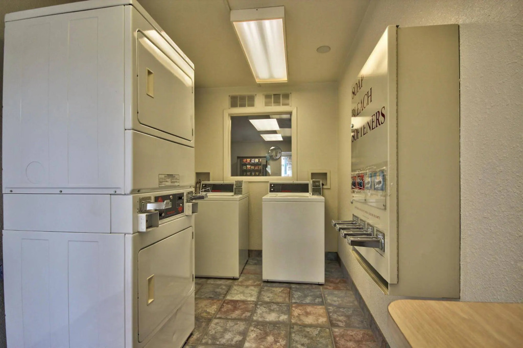 Americas Best value Inn & Suites-Helena